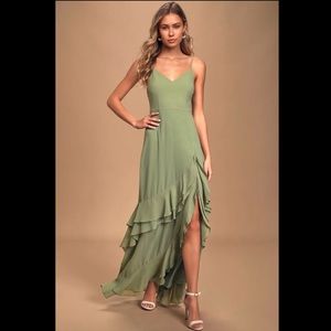 NBW! Lulu’s Sage Ruffled Maxi Dress Medium